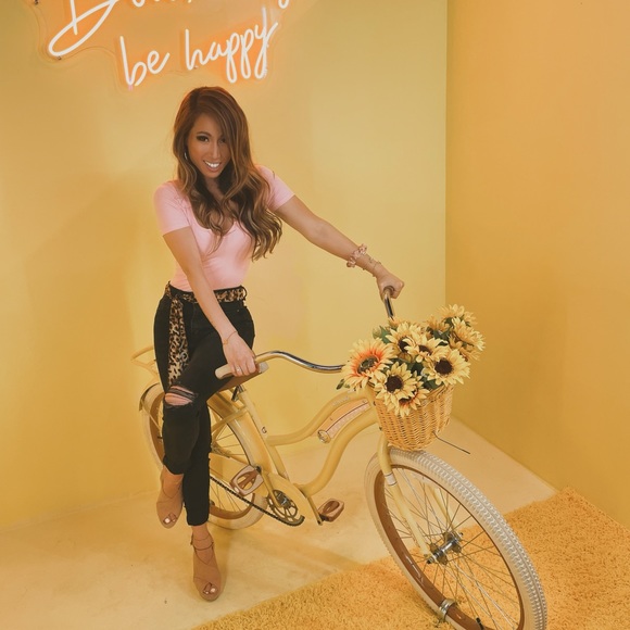 Meet your Posher, Evalett - Picture 4 of 7